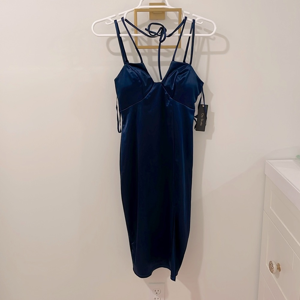 NWT Navy satin halter strappy midi or knee dress XS junior 3 v cut pads empire
